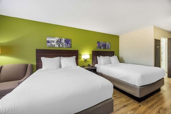 Standard Room, 2 Queen Beds, Non Smoking