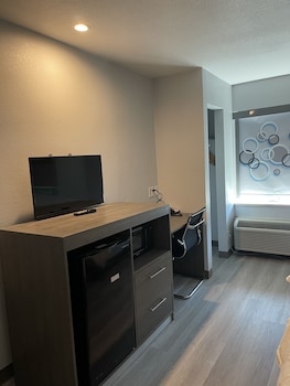 Standard Room, 2 Double Beds, Non Smoking