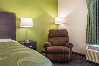 Standard Room, 1 King Bed, Non Smoking