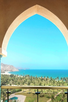 Deluxe Room, 2 Twin Beds, Balcony, Sea View