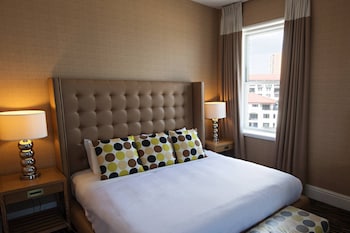 Standard Room, 1 King Bed