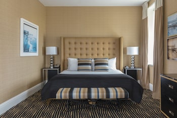 Standard Room, 1 King Bed