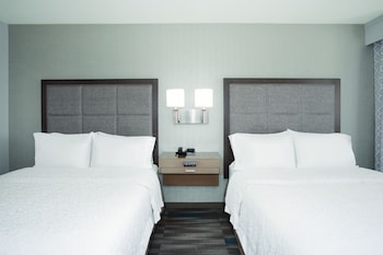 Room, 2 Queen Beds, Accessible (Hearing)