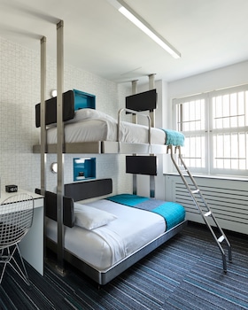 Room, Shared Bathroom (Bunk Bed)