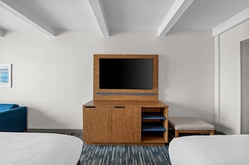 Studio Suite, 2 Queen Beds, Oceanfront (NonSmoking  )