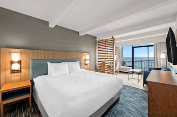 Studio Suite, 1 King Bed, Oceanfront (NonSmoking  )