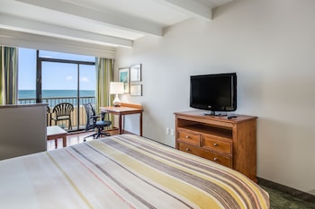Room, 1 King Bed, Oceanfront (Non-Smoking), Ground Floor
