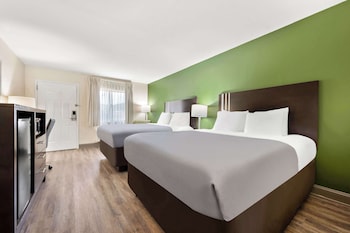 Standard Room, 2 Queen Beds, Non Smoking