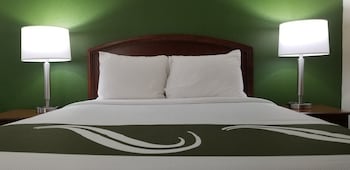 Standard Room, 1 Queen Bed, Non Smoking