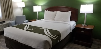 Standard Room, 1 Queen Bed, Non Smoking