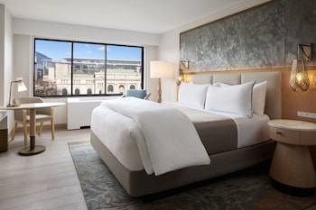 Room, 1 King Bed, City View (City View)