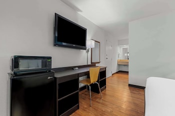 Room, 1 King Bed, Accessible, Non Smoking