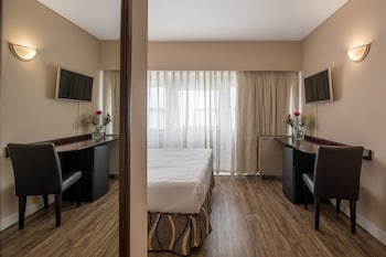 Classic Room, City View