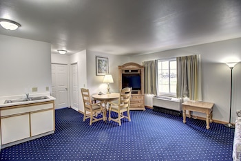 Room, 1 Queen Bed, Non Smoking (Pet-Friendly)