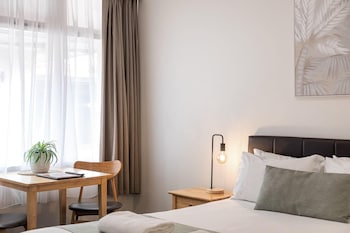 Superior Room, 1 Queen Bed