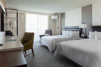 Traditional Room, 2 Queen Beds, Non Smoking