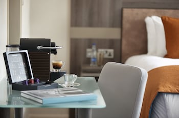 Suite (Hill Collection Suite)