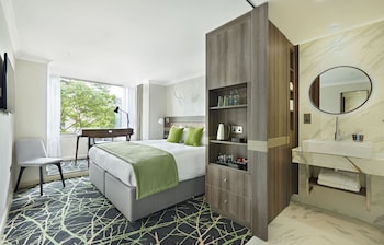 Double Room (Hill Collection Deluxe)