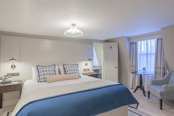Double Room (Georgian Deluxe Double)