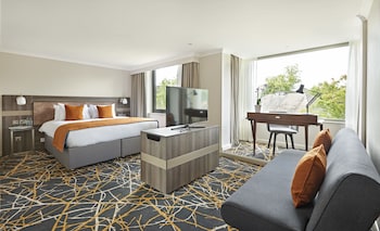 Suite (Hill Collection Suite)
