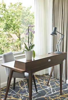 Double Room (Hill Collection Deluxe)
