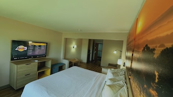 Studio Suite, 1 King Bed, Non Smoking