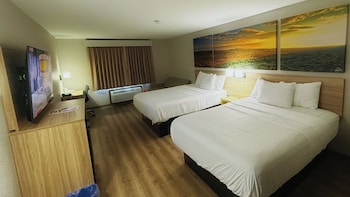 Deluxe Room, 2 Queen Beds, Non Smoking