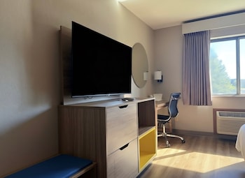 Studio Suite, 1 King Bed, Non Smoking