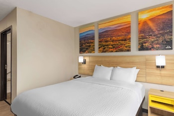 Business Room, 1 King Bed, Non Smoking