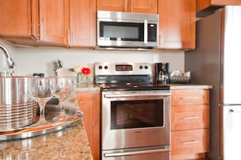 Suite, 1 Bedroom, Kitchen