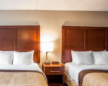 Suite, 2 Queen Beds, Non Smoking