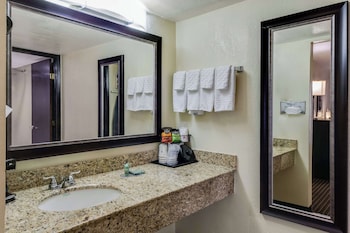 Standard Room, 2 Queen Beds, Non Smoking, Refrigerator & Microwave