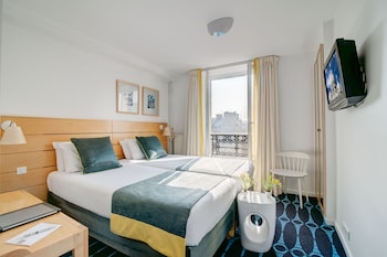 Family Room ( 2 Rooms) - Complimentary soft minibar,courtesy tray, Chromecast and digital press