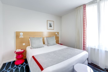 Family Room ( 2 Rooms) - Complimentary soft minibar,courtesy tray, Chromecast and digital press