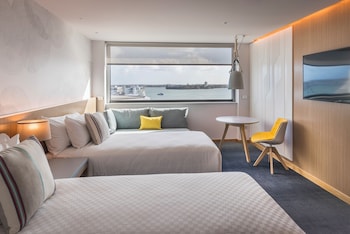 Room (Social Twin View Inclusions Galore)