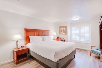 Room, 1 King Bed, Non Smoking