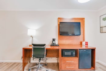 2 Full Beds Mobility Accessible, Bathtub w/ Grab Bars, Non-Smoking