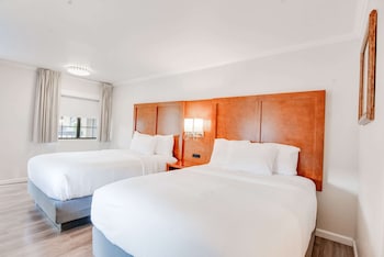 Room, 2 Queen Beds, Non Smoking