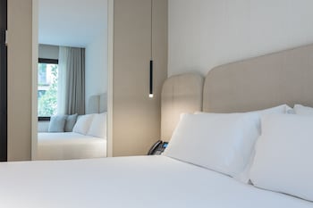 Design Double or Twin Room
