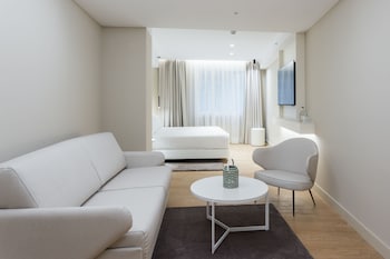 Junior Studio Suite
