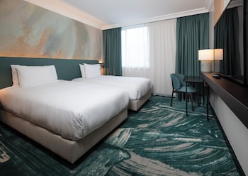 Family Room, 1 King Bed, Connecting Rooms