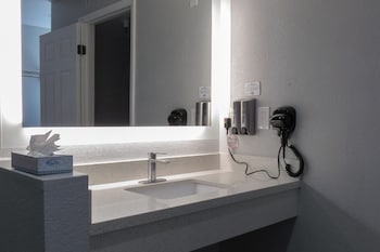 Suite, Multiple Beds, Non Smoking (Efficiency)