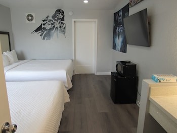 Suite, Multiple Beds, Non Smoking (Efficiency)