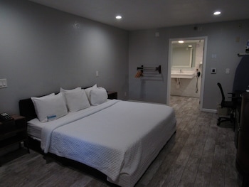 Room, 1 King Bed, Accessible, Non Smoking