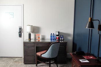 Deluxe Room, 1 Queen Bed with Sofa bed