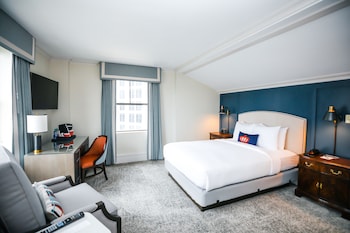 Premier Room, 1 Queen Bed