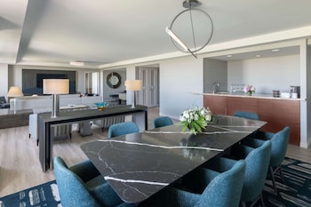 Presidential Suite Premier Tower
