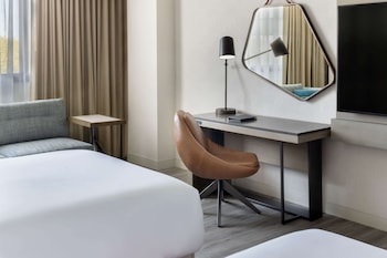 2 Double Beds Premier Tower