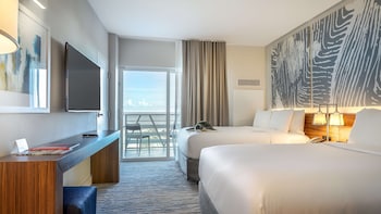 Room, 2 Double Beds, Oceanfront (Ocean Front Two Double Beds Balcony)