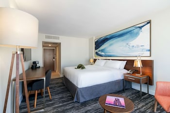 Room, 1 King Bed, Tower (Standard King Bed Room)